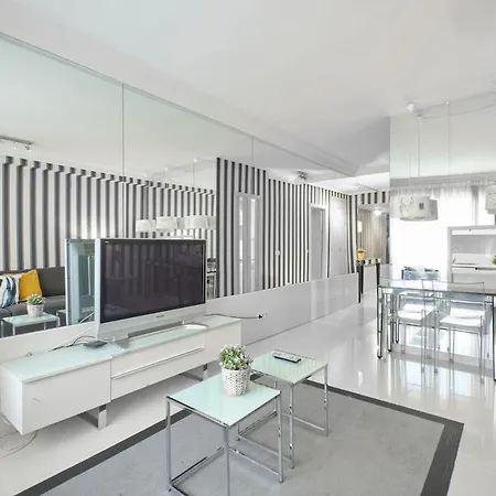 Refinado Apartamento Barrio Las Letras Madrid Exterior photo